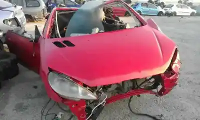 Veículo de Sucata peugeot 206 cc cc do ano 2002 alimentado nfu