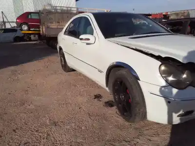 Sloopvoertuig mercedes-benz clase c (w203) berlina * van het jaar 2021 aangedreven 611962