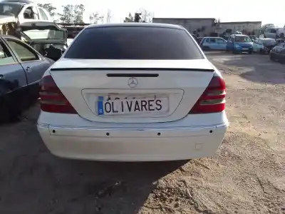 Sloopvoertuig mercedes-benz clase c (w203) berlina * van het jaar 2021 aangedreven 611962