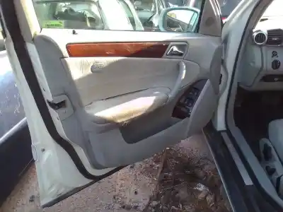 Sloopvoertuig mercedes-benz clase c (w203) berlina * van het jaar 2021 aangedreven 611962