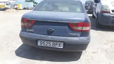 Scrapping Vehicle renault megane i classic (la0/1_) 1.9 dti (la1u) of the year 2001 powered f9q 744