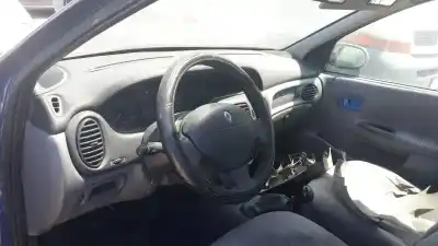 Scrapping Vehicle renault megane i classic (la0/1_) 1.9 dti (la1u) of the year 2001 powered f9q 744