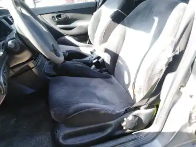 Sloopvoertuig ford mondeo i sedán (gbp) 1.8 td van het jaar 1993 aangedreven rfm