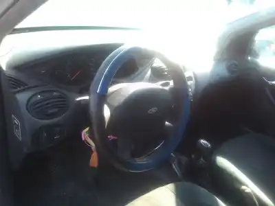 Veículo de Sucata ford focus i turnier (dnw) 1.8 turbo di / tddi do ano 1999 alimentado fyda