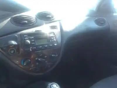 Veículo de Sucata ford focus i turnier (dnw) 1.8 turbo di / tddi do ano 1999 alimentado fyda