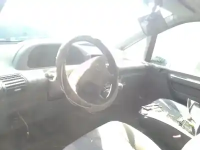 Veículo de Sucata peugeot expert kombi 2.0 hdi (dw10bted) do ano 1995 alimentado rhx