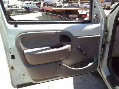 Veículo de Sucata renault kangoo (f/kc0) kangoo do ano 2004 alimentado k9k a7 Veículo de Sucata renault kangoo (f/kc0) kangoo do ano 2004 alimentado k9k a7