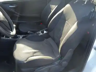 Veículo de Sucata fiat stilo (192_) 1.4 16v (192axh1b, 192bxh1b) do ano 2001 alimentado 843 a1.000