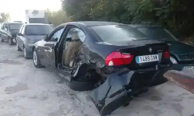 Veículo de Sucata bmw serie 3 berlina (e90) 320d do ano 2009 alimentado n47d20c