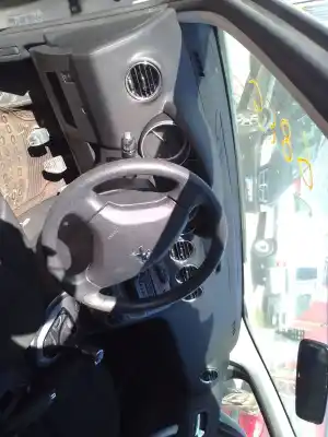 Veículo de Sucata peugeot 308 1.6 16v hdi fap do ano 2008 alimentado 9hx