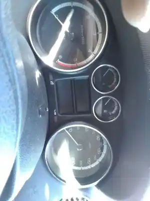 Veículo de Sucata peugeot 308 1.6 16v hdi fap do ano 2008 alimentado 9hx