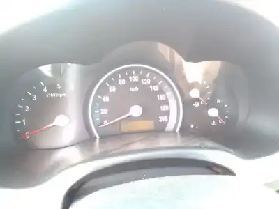 Veicolo di demolizione kia carnival carnival (2006 - 2012) dell'anno 2007 alimentato j3