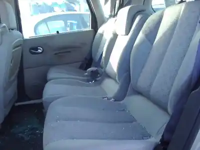 Scrapping Vehicle renault scenic ii scenic ii of the year 2003 powered 