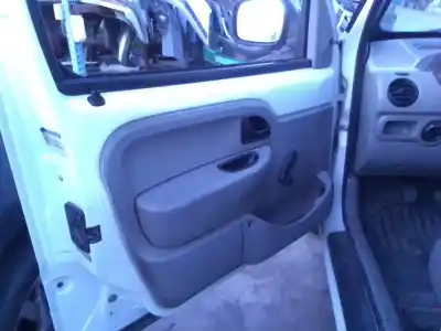 Veicolo di demolizione renault kangoo (f/kc0) kangoo dell'anno 2002 alimentato f8q Veicolo di demolizione renault kangoo (f/kc0) kangoo dell'anno 2002 alimentato f8q