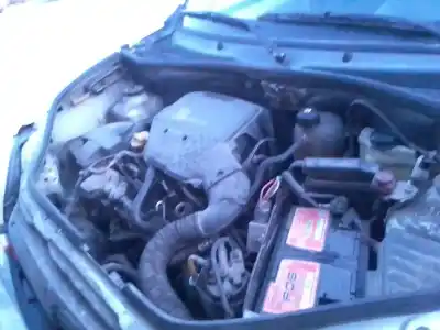 Veicolo di demolizione renault kangoo (f/kc0) kangoo dell'anno 2002 alimentato f8q Veicolo di demolizione renault kangoo (f/kc0) kangoo dell'anno 2002 alimentato f8q