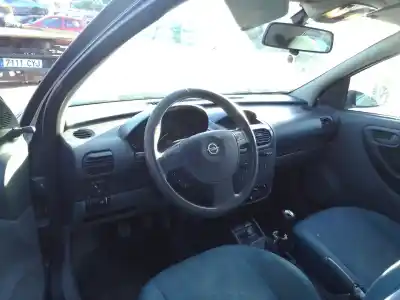 Здавання транспортного засобу opel corsa c corsa c року 2001 потужний z12xe