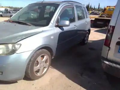 Veículo de Sucata mazda 2 berlina (dy) * do ano 2004 alimentado f6ja