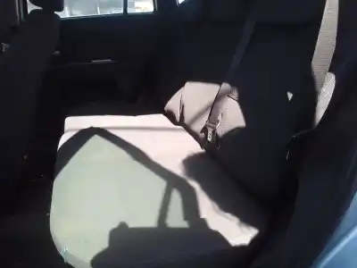 Veículo de Sucata mazda 2 berlina (dy) * do ano 2004 alimentado f6ja