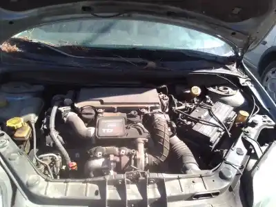 Veículo de Sucata mazda 2 berlina (dy) * do ano 2004 alimentado f6ja