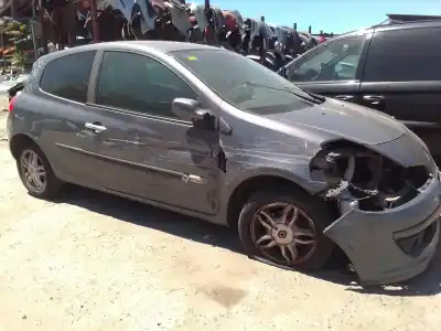 Scrapping Vehicle renault clio iii 2.0 16v of the year 2005 powered d4f