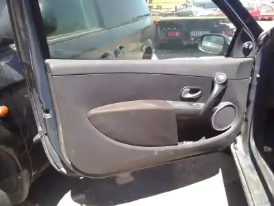 Scrapping Vehicle renault clio iii 2.0 16v of the year 2005 powered d4f