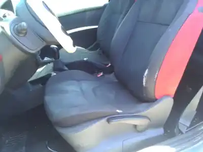 Scrapping Vehicle renault clio iii 2.0 16v of the year 2005 powered d4f