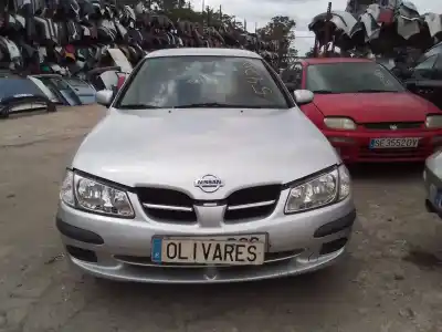 Veículo de Sucata NISSAN ALMERA II (N16) 2.2 DI do ano 2000 alimentado YD22