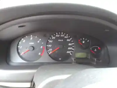 Veículo de Sucata nissan almera ii (n16) 2.2 di do ano 2000 alimentado yd22