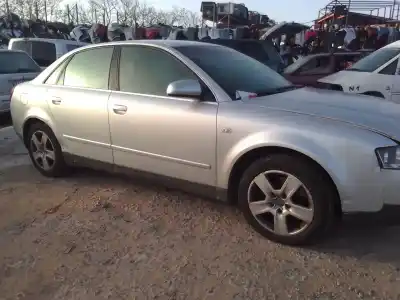 Veículo de Sucata audi a4 berlina (8e) * do ano 2000 alimentado bfc