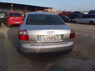 Veículo de Sucata audi a4 berlina (8e) * do ano 2000 alimentado bfc