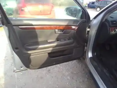 Veículo de Sucata audi a4 berlina (8e) * do ano 2000 alimentado bfc