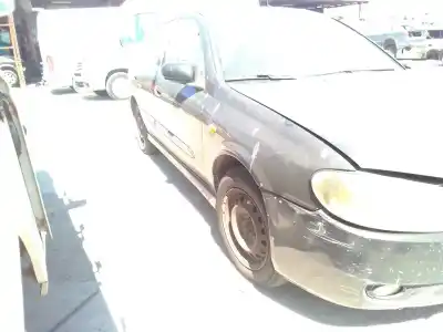 Veículo de Sucata nissan almera ii hatchback (n16) 2.2 dci do ano 2004 alimentado yd22ddt