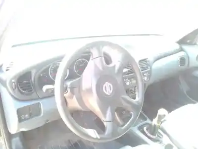 Veículo de Sucata nissan almera ii hatchback (n16) 2.2 dci do ano 2004 alimentado yd22ddt