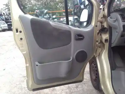 Здавання транспортного засобу nissan primastar autobús (x83) dci 100 року 2001 потужний f9q 760