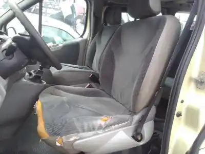 Здавання транспортного засобу nissan primastar autobús (x83) dci 100 року 2001 потужний f9q 760