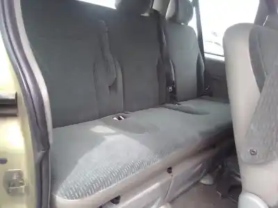 Здавання транспортного засобу nissan primastar autobús (x83) dci 100 року 2001 потужний f9q 760