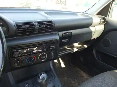 Veicolo di demolizione bmw 3 compact (e36) 318 tds dell'anno 1996 alimentato m41 d17 (174t1)