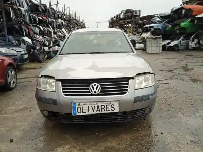Veículo de Sucata volkswagen passat b5.5 variant (3b6) 1.9 tdi do ano 2003 alimentado avf