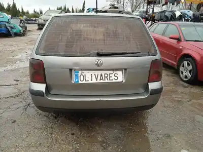 Veículo de Sucata volkswagen passat b5.5 variant (3b6) 1.9 tdi do ano 2003 alimentado avf