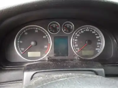 Veículo de Sucata volkswagen passat b5.5 variant (3b6) 1.9 tdi do ano 2003 alimentado avf
