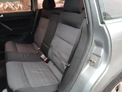 Veículo de Sucata volkswagen passat b5.5 variant (3b6) 1.9 tdi do ano 2003 alimentado avf