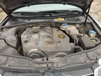 Veículo de Sucata volkswagen passat b5.5 variant (3b6) 1.9 tdi do ano 2003 alimentado avf