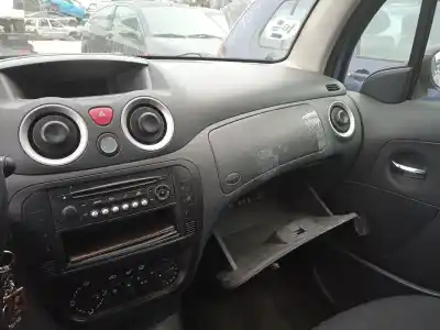Veículo de Sucata citroen c3 i (fc_, fn_) 1.4 hdi do ano 2006 alimentado 8hx (dv4td),8hz (dv4td)