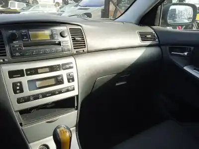 Veículo de Sucata toyota corolla (_e12_) 2.0 d-4d (cde120r_, cde120l_) do ano 2005 alimentado 1cd-ftv