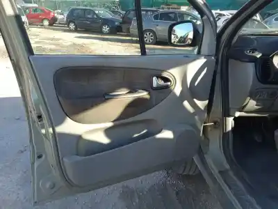 Здавання транспортного засобу renault                                            scénic i monospace (ja0/1_, fa0_)                                                                                                                                                                                                                          1.9 dci rx4                                                                                                                                                                                                                                                року 2003 потужний f9q 740