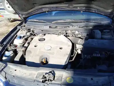 Veículo de Sucata volkswagen golf iv (1j1) 1.9 tdi do ano 1997 alimentado ahf