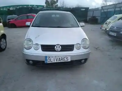 Veículo de Sucata VOLKSWAGEN POLO IV SEDÁN (9A4, 9A2, 9N2, 9A6) 1.4 do ano 2004 alimentado BBY