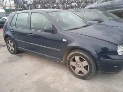 Veículo de Sucata volkswagen golf iv (1j1) 1.6 do ano 1999 alimentado aeh,akl,apf
