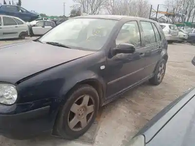 Veículo de Sucata volkswagen golf iv (1j1) 1.6 do ano 1999 alimentado aeh,akl,apf