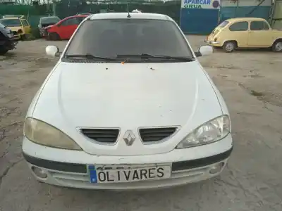 Veicolo di demolizione RENAULT MEGANE I CLASSIC (LA0/1_) 1.9 DTI (LA08, LA0N) dell'anno 1999 alimentato F9Q 730,F9Q 731,F9Q 734,F9Q 736